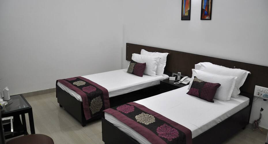 Hotel Shohrat, Karnal 4